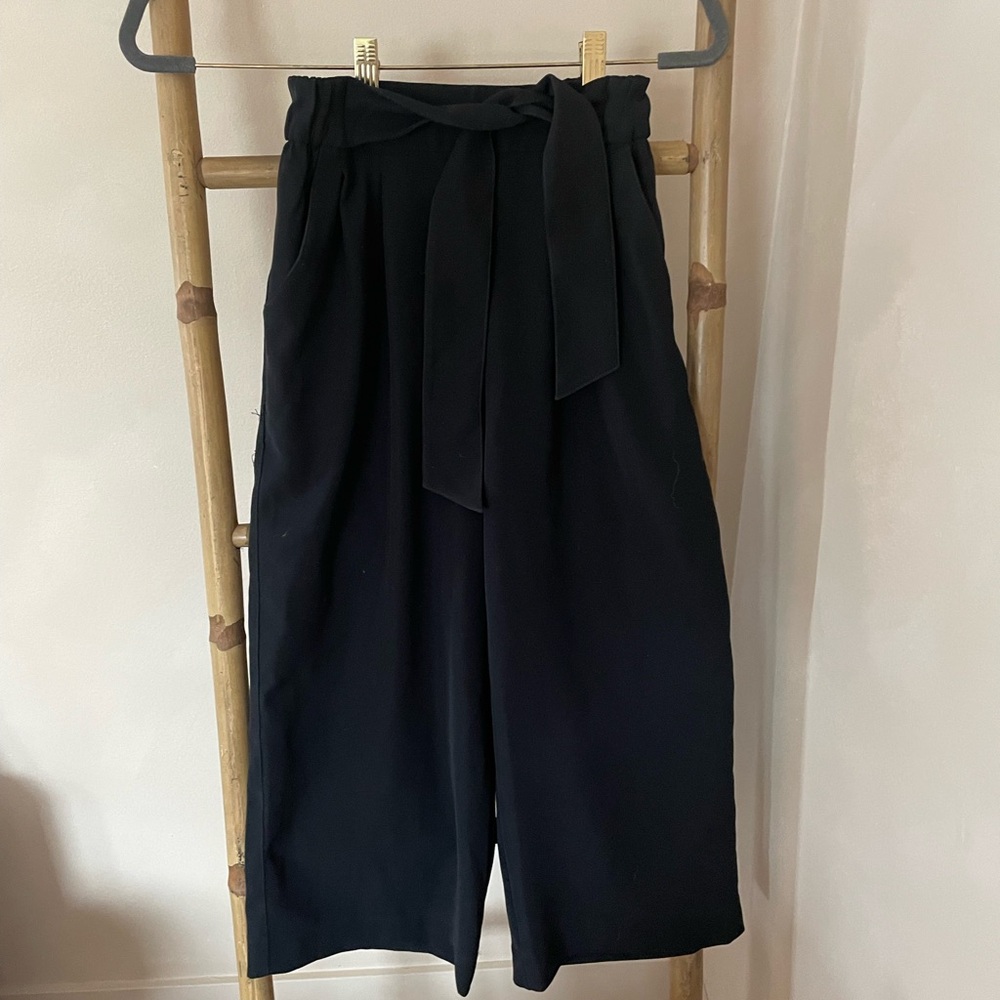 Elegant Black High-Waisted flood Pants